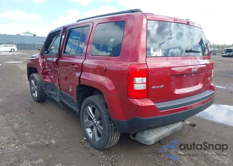 2015 Jeep Patriot High Altitude Edition z USA, uszkodzony, nr VIN 1C4NJRFB6FD143438